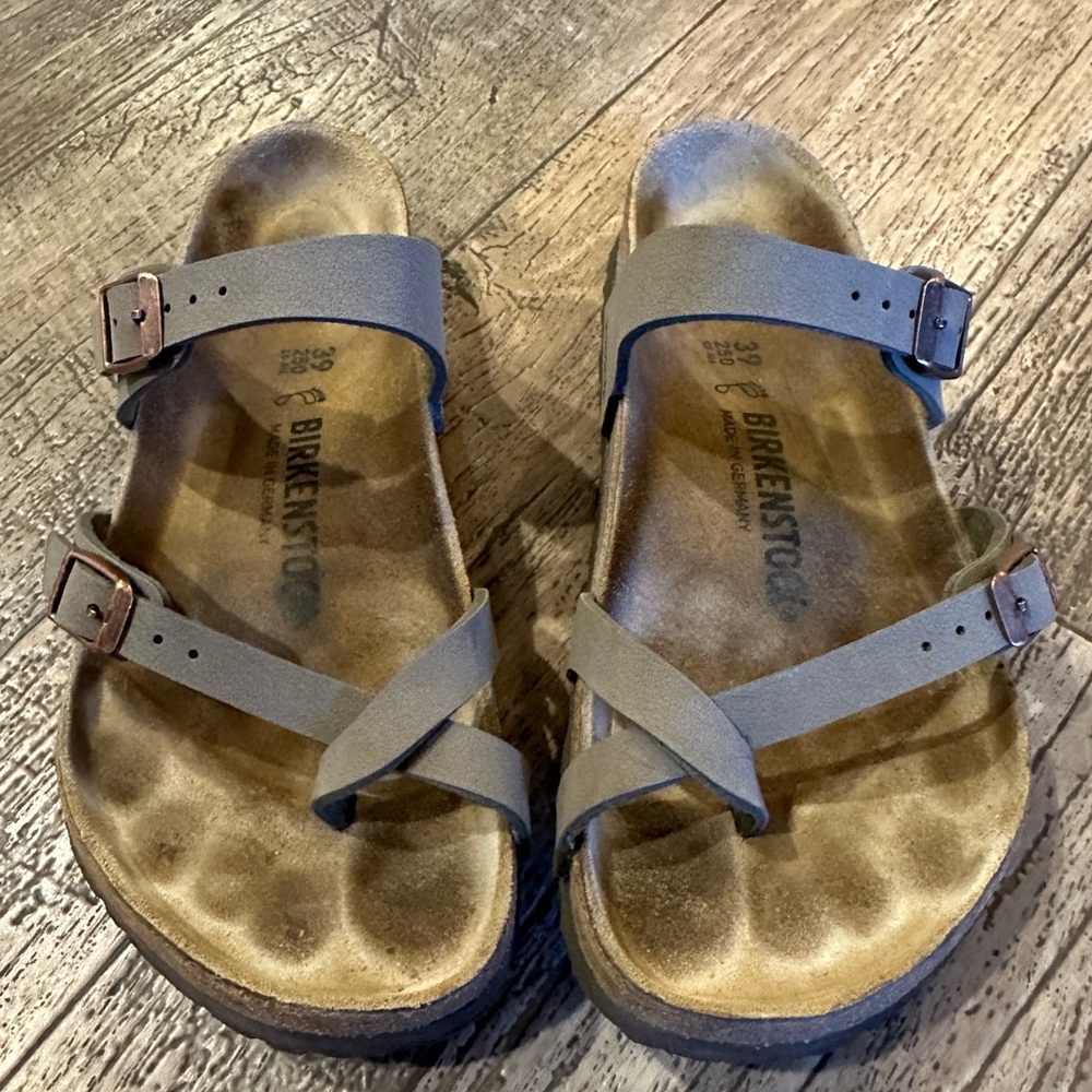 Birkenstock Mayari sandals